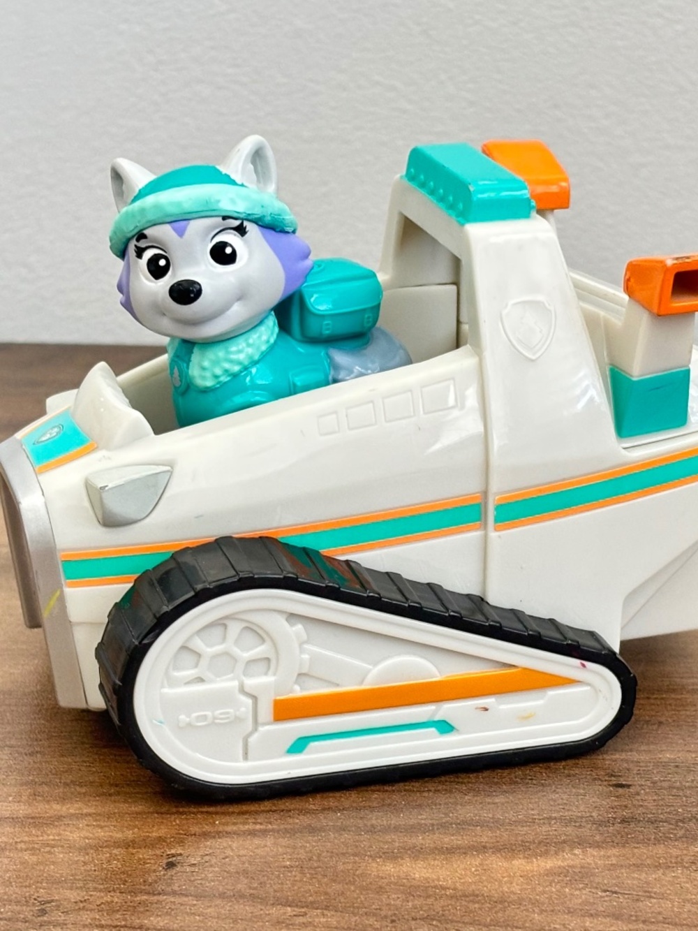 Paw Patrol Everests Rescue Snow Plow Mobile Vehicle & Figure Toy Set Cake Topper